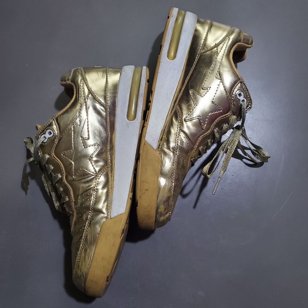 BAPE 💥rare💥 GOLD metallic sneakers.